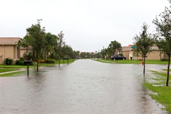 Flood Damage Restoration in Cedar East Bethel, Minnesota by Ultra Clean Service Corporation